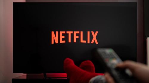 Popcorn & Netflix near Paris, CDG & Parc des Expos
