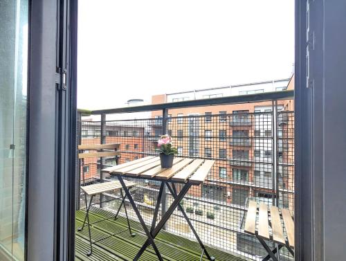 Spacious 2-Bedroom Apt in Heart of City Centre photo 8