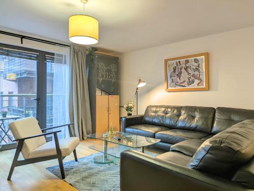 Spacious 2-Bedroom Apt in Heart of City Centre photo 10