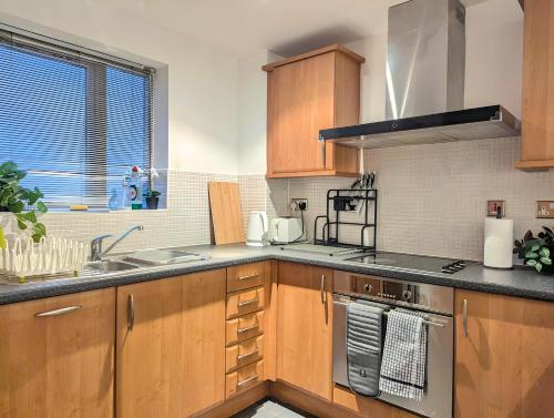 Spacious 2-Bedroom Apt in Heart of City Centre photo 15
