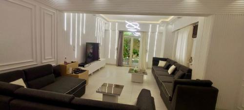 Luxury Duplex with Garden Al Shorok City