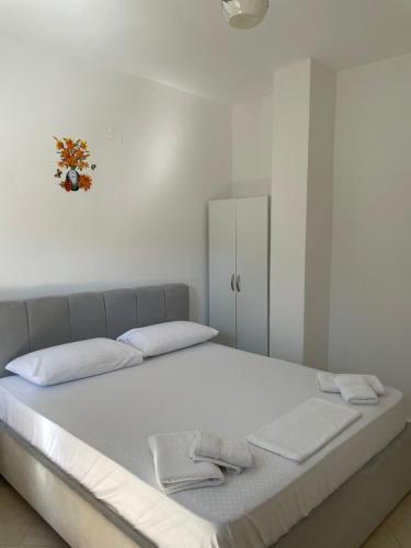 Llit o llits en una habitació de Miss Rooms