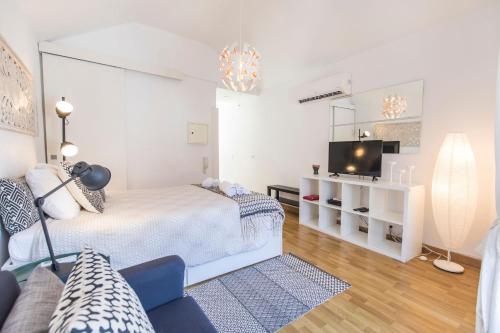 Bright Studio In Lisbon Heart