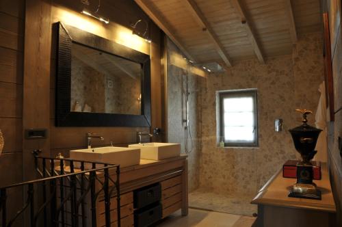 Ett badrum på Colletto AgriBioRelais