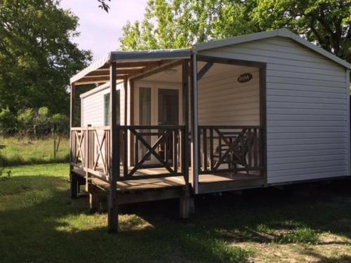 Mobil home avec terrasse - 4 pers. - API-1-52-1595