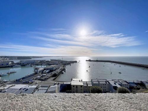 Appartement Cocon avec Wifi et Parking près Plage - FR-1-361-571