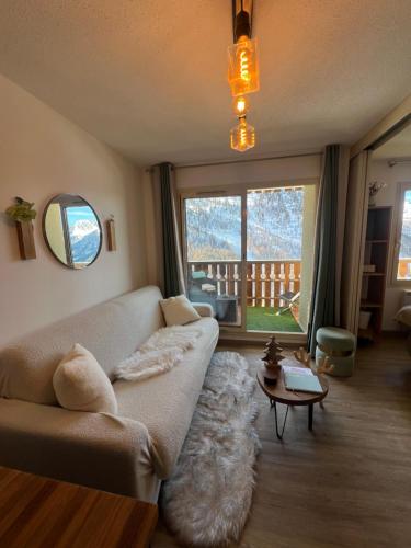 Centre, luxueux et raffiné appartement, terrasse, vue panoramique, parking, 2 chambres pour 6 personnes