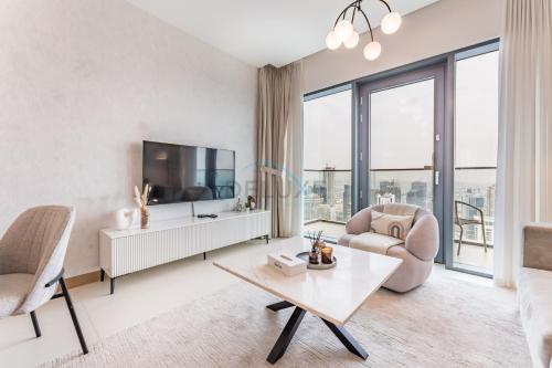 Prime Location with Direct Mall and Marina Walk Access, Just Outside DMCC Metro Station - VIDA Residences, Dubai Marina by Deluxe Holiday Homes