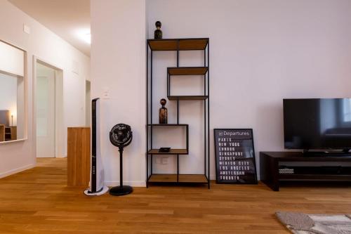 Gemini Zurich Apartment 1A - Downtown 2BR Deluxe Apt