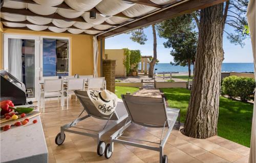 Awesome Home In Umag With Swimming Pool