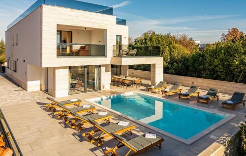 Luxurious Home In Zaton