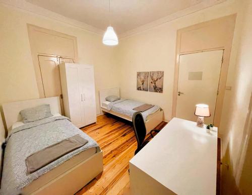 Great lisbon room