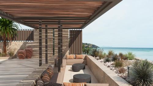 Foto Espera Beachfront Residence, Newly Renewed with Pool & BBQ, By ThinkVilla 4