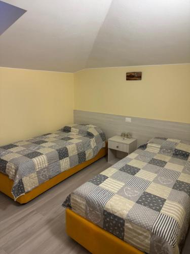 Apartment with Pool e Private Garage - Casa Holyvia Orange
