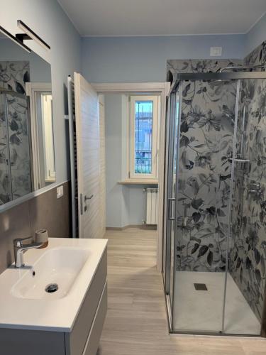 Apartment with Pool e Private Garage - Casa Holyvia Blue