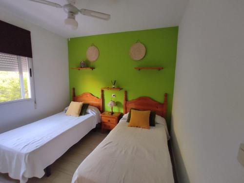 apartamento con piscina y terraza