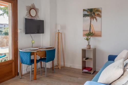 Le Fabre Azur - 600 m de la plage parking