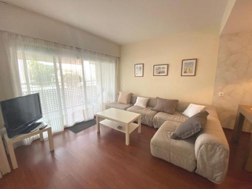 Kerstin Bruns - Granados Apartment with ocean views