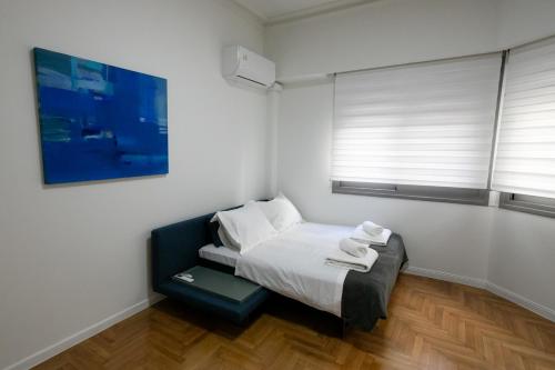 Comfy 2BR Flat in Central Athens