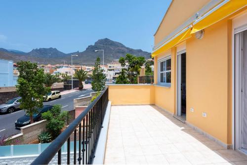 Modern 4 bedroom villa in Costa Adeje