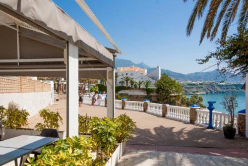 Canovas Nerja - Alcazaba Parador, piscina, 2 dorm