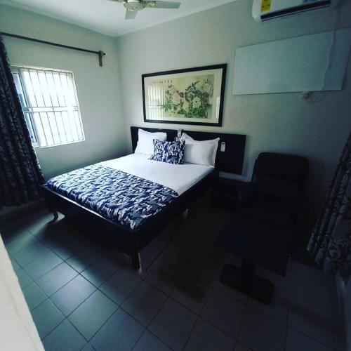 Village Francophone Hotel