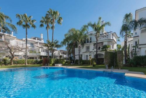 Ático Duplex Marbella Los Naranjos by DolmenGroup