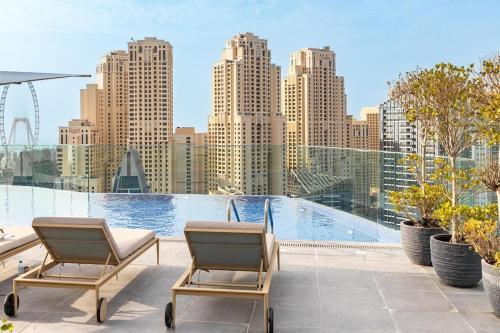Bright & Modern 1BR in Dubai Marina