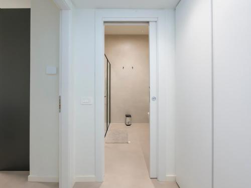 I-Host - Modern 1BR with Balcony near Sempione