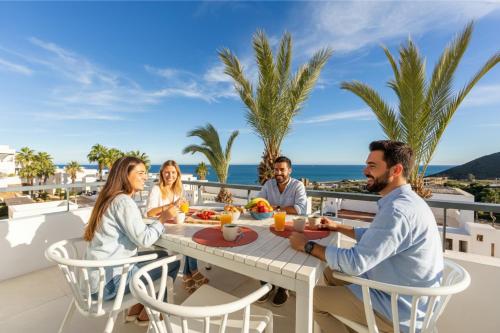 Resort Macenas # Sea Views # 2BR # WIFI # Family