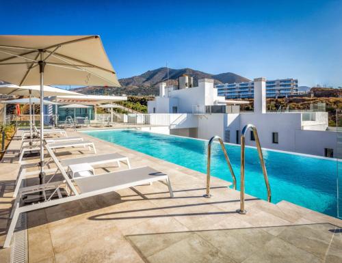 Luxury Higuerón: Spa Piscina a pasos del Tren