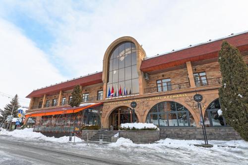 Kecharis Hotel & Resort