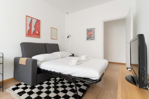 GuestHost - Cozy Flat near Gorla M1