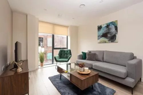 Richmond Row Apartments - Free On-Site Parking, WiFi & EV photo 43