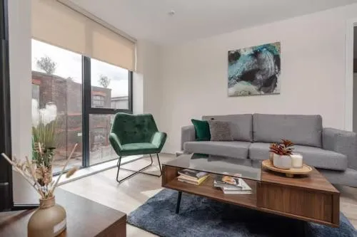 Richmond Row Apartments - Free On-Site Parking, WiFi & EV photo 44
