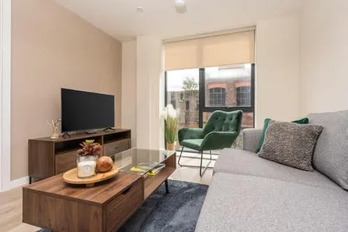 Richmond Row Apartments - Free On-Site Parking, WiFi & EV photo 47