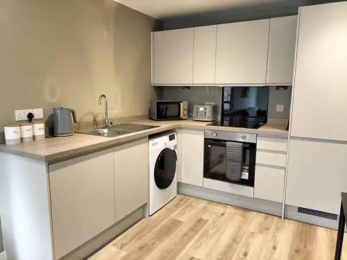Richmond Row Apartments - Free On-Site Parking, WiFi & EV photo 50