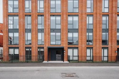 Richmond Row Apartments - Free On-Site Parking, WiFi & EV photo 53