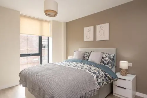 Richmond Row Apartments - Free On-Site Parking, WiFi & EV photo 54