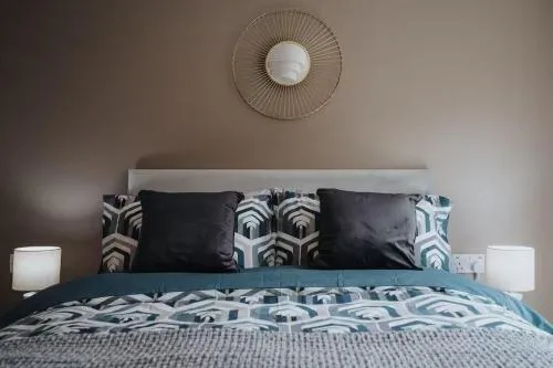 Richmond Row Apartments - Free On-Site Parking, WiFi & EV photo 55