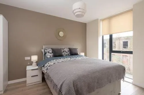 Richmond Row Apartments - Free On-Site Parking, WiFi & EV photo 57