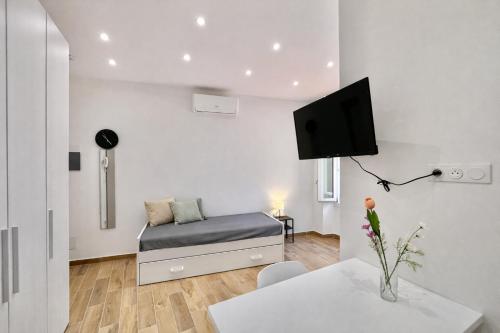 Cozy studio in the heart of Menton's old town