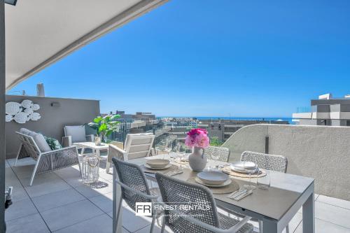 Oasis 325 by Finest Rentals