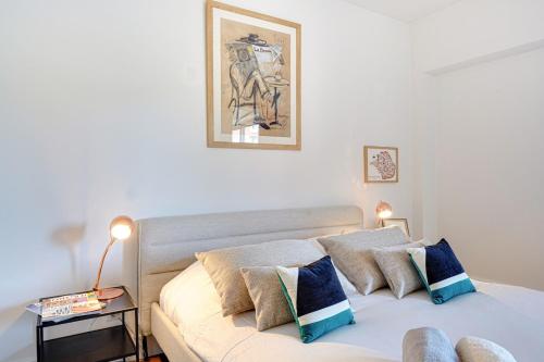 Downtown suite, parking, loggia, elevator, quiet