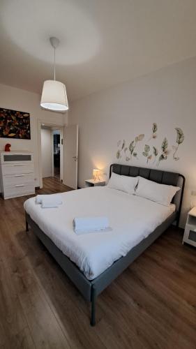 Grimani Suite - 60 MQ Nuovo con balcone - Tortona, M4 Bolivar, Linate