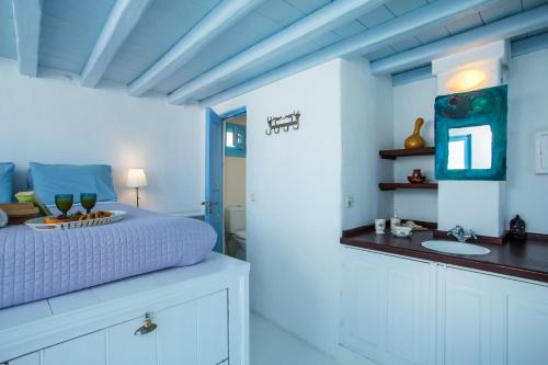 Traditional Villa with Jacuzzi & Terrace Mandarin Home