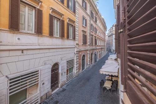 Piazza del Popolo - The Heart of Rome