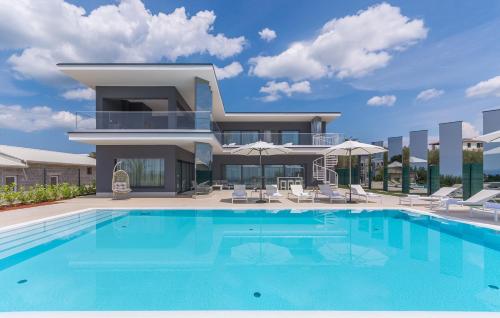 Villa Gabrijela with private pool and BBQ near Poreč