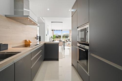 Stylish 2-Bedroom Apartment in Alcazaba Lagoon RDR529