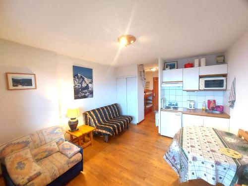 studio cabine 3 pers balcon sud parkingprivé couvert
